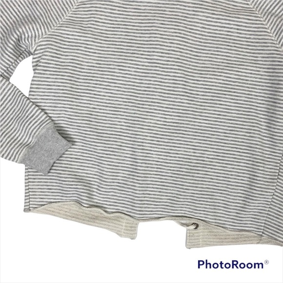 ABERCROMBIE & FITCH Gray Striped Lace-Up Back Sweatshirt Sweater Top Med - Picture 4 of 13